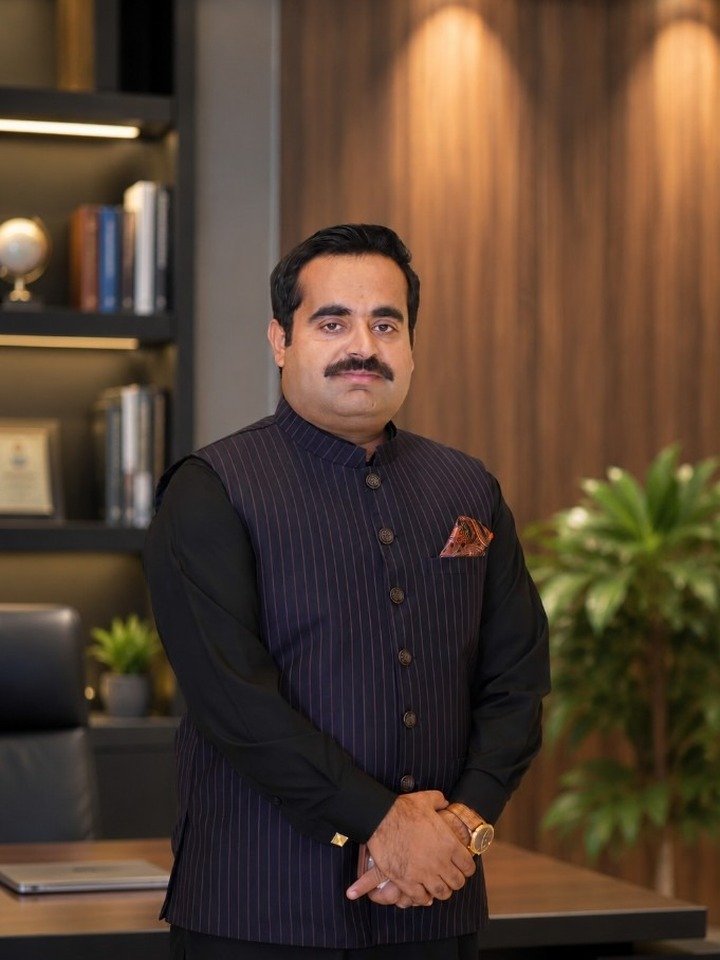 Portrait of Zohaib Akram Gondal, CEO of Nusrat Logistics